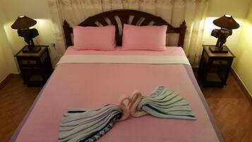 1 bedroom, WiFi, bed sheets, wheelchair access