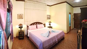 1 bedroom, WiFi, bed sheets, wheelchair access