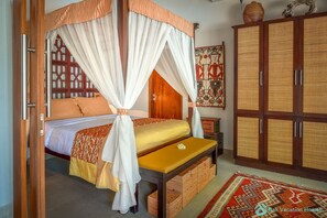 3 bedrooms, in-room safe, desk, iron/ironing board