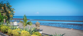 Villa Kamboja ~ Intimate Luxury Beach Villa 3BR