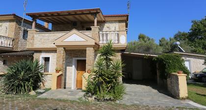Villa Argo 3 - Front de mer, grands jardins, emplacement incroyable et vues fantastiques!