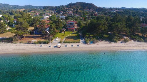 Villa Argo 3 - Front de mer, grands jardins, emplacement incroyable et vues fantastiques!