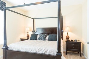 Condo | 3 bedrooms, free WiFi - Premium Lake View Condo [cdc Compliant] 1002 (Orlando)