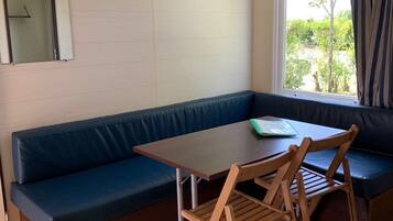 Mobile Classic-Unterkunft | Wohnbereich