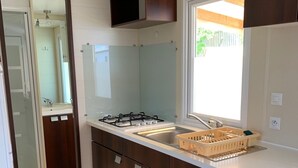クラシック モバイルホーム | 専用キッチン