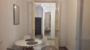 Royal Apartment | In-room dining