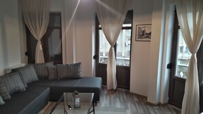 Royal Apartment | Living room