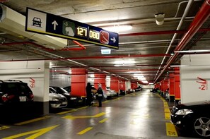 Parking - Agricola Fonciera Palace Victoria (Bucharest)