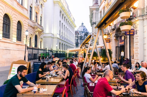 Royal Apartment | Street view