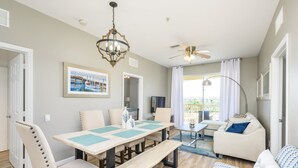 Condo | In-room dining - Beautiful Deluxe Condo [cdc Compliant] 3008 (Orlando)