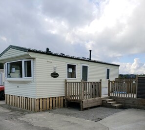 Mobile Home | Terrace/patio - Binion Bay Caravan Park (Binnion)