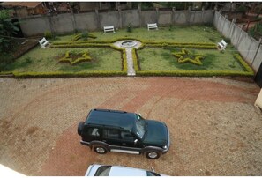 Courtyard view - residence le belvédère (Yaoundé)