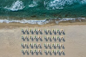 Beach nearby - Casa Del Sole Hotel (Kusadasi)
