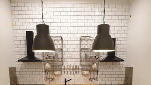 Oven, stovetop - The Boutique Hostel (Surry Hills)