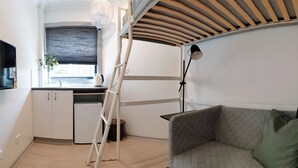 Basic Single Room - The Boutique Hostel (Surry Hills)
