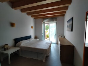 2 camere, ferro/asse da stiro, Wi-Fi gratuito, lenzuola