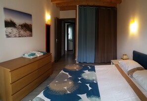 2 Schlafzimmer, Bügeleisen/Bügelbrett, kostenloses WLAN, Bettwäsche