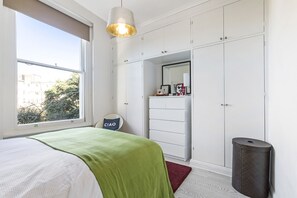 Departamento (1 Bedroom) | 1 habitaci ón, escritorio, tabla de planchar con plancha y wifi 