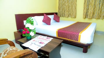 Deluxe Double Room | Blackout curtains, iron/ironing board, free WiFi, bed sheets