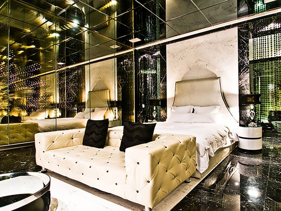 Minibar, individually decorated, desk, blackout drapes
