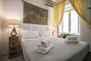 Free minibar, free WiFi