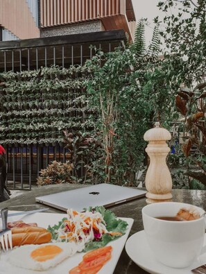 Daily local cuisine breakfast for a fee - My Loft Hotel (Chiang Mai)