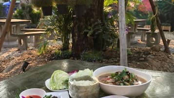 Makanan dan minuman