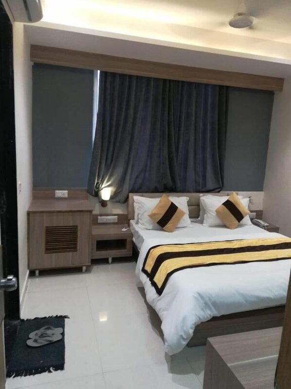 Free WiFi - Hotel New Empire (Ahmedabad)