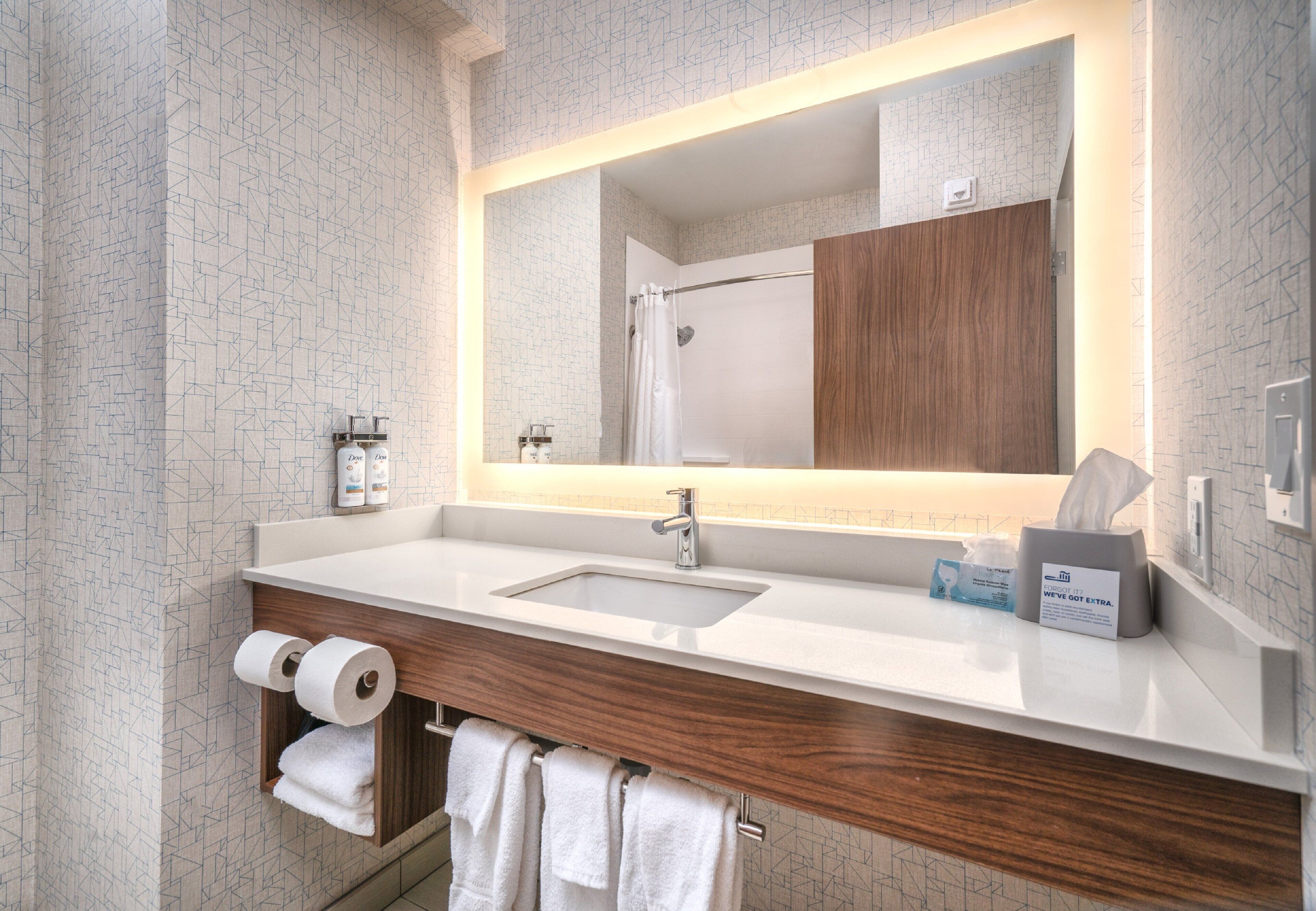 premium bedding, desk, soundproofing, free wifi