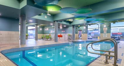 Holiday Inn Express & Suites Brandon by IHG