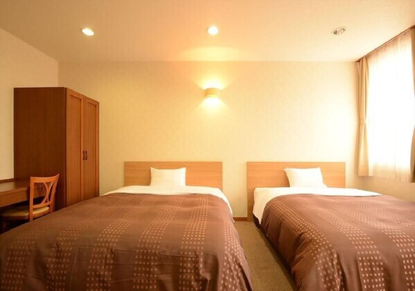 1 bedroom, desk, free WiFi, bed sheets