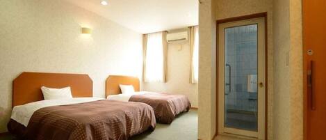 1 bedroom, desk, free WiFi, bed sheets