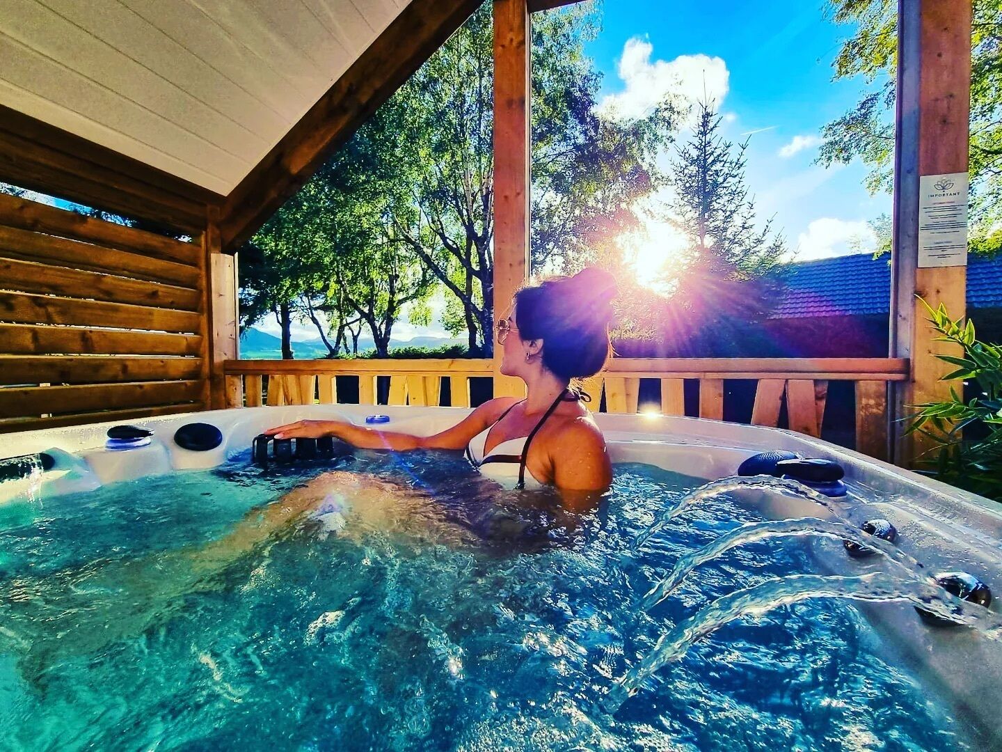 2 bedrooms, premium bedding, memory-foam beds, in-room safe