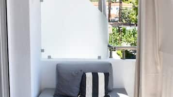 Deluxe Apartment, 1 Bedroom, City View, Ground Floor (Euphoria) | Balcony