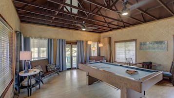 House, 2 Bedrooms | Billiards