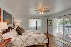 House, 3 Bedrooms | 3 bedrooms, iron/ironing board, free WiFi - Ferns & Frogs Forest Hale 3 Bedroom Home by RedAwning (Volcano)