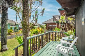 House, 4 Bedrooms | Balcony