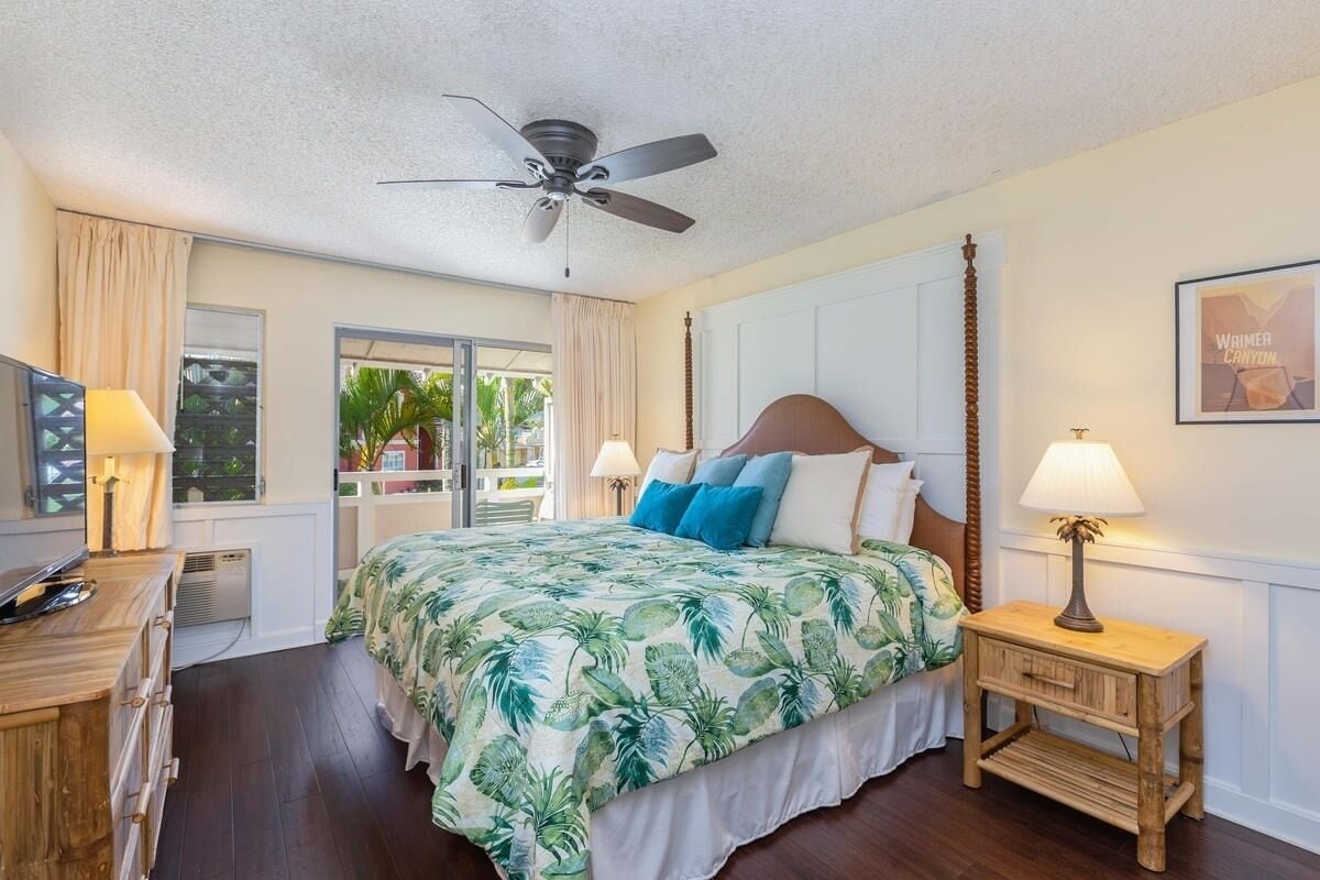 Condo, 1 Bedroom | 1 bedroom, iron/ironing board, free WiFi