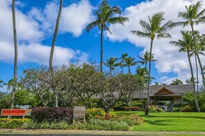 Condo, 1 Bedroom | Property grounds - Beautifully Upgraded, Full Kitchen, Comfy King Bed, Ac 1 Bedroom Condo by RedAwning (Kapaa)