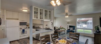 Hilo Hale Kaumana 3 Bedroom Home by RedAwning