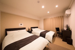 1 bedroom, desk, free WiFi, bed sheets