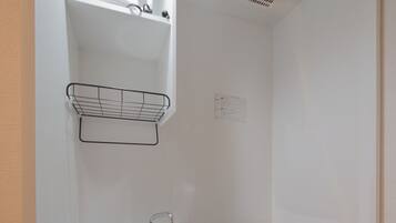 雪櫃、微波爐、爐具、廚房用具/餐具/器皿