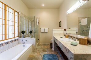 Hus - 3 sovrum | Badrum | Handdukar