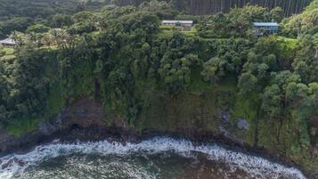 House, 3 Bedrooms | Property grounds