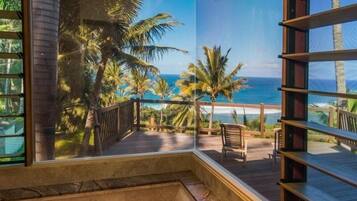 House, 3 Bedrooms | Balcony