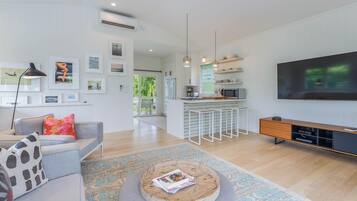 Casa, 2 habitaciones | Sala de estar