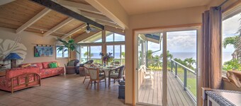 Hale Hamakua 3 Bedroom Home by RedAwning