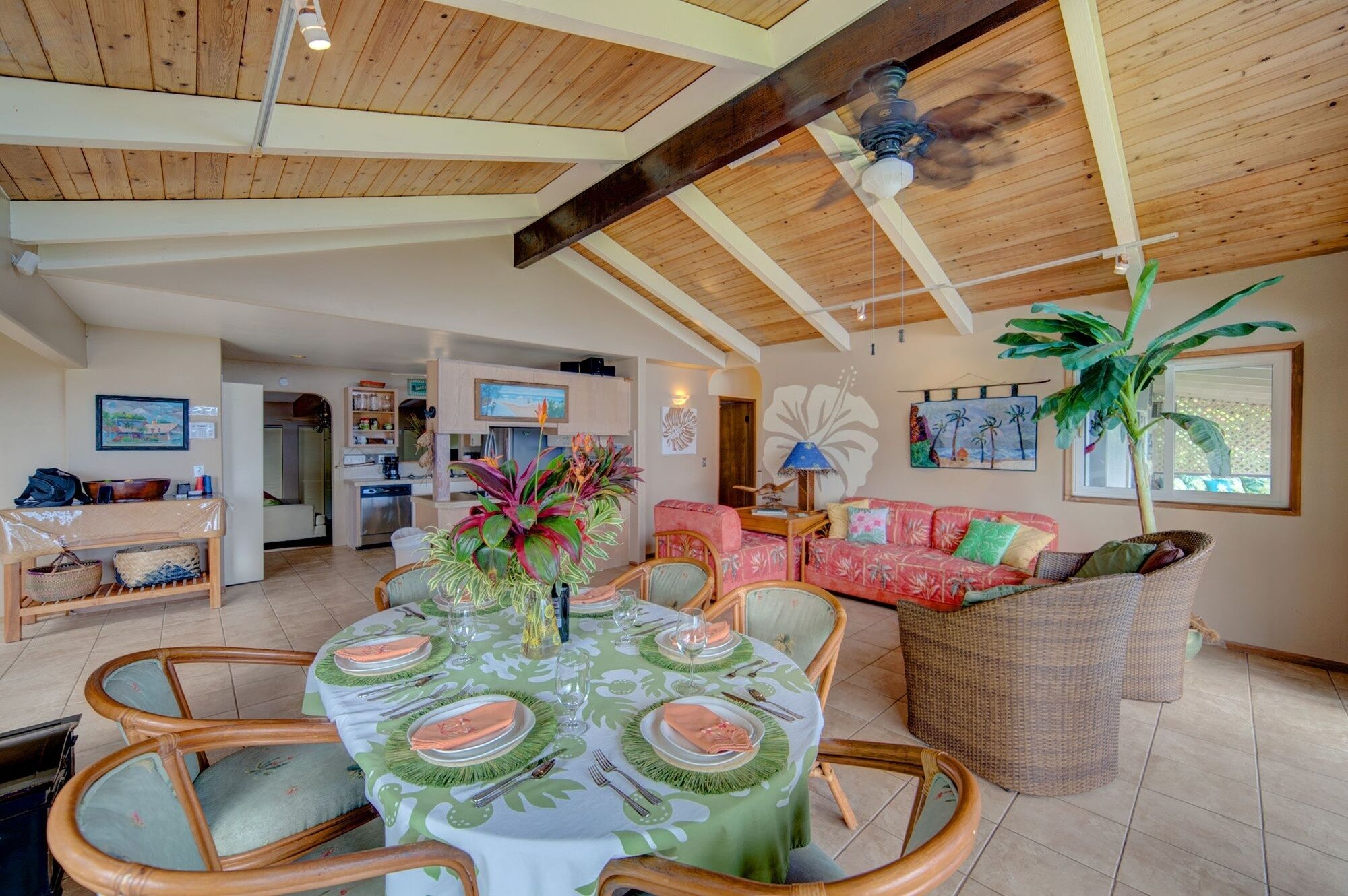 House, 4 Bedrooms | Private kitchen | Fridge, oven, coffee/tea maker, toaster