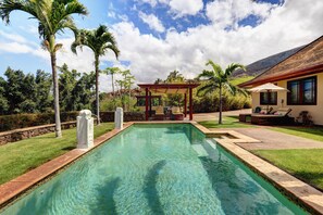 Rumah, 2 kamar tidur | Kolam renang | Sebuah kolam renang air hangat