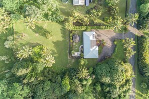 House, 3 Bedrooms | Aerial view
